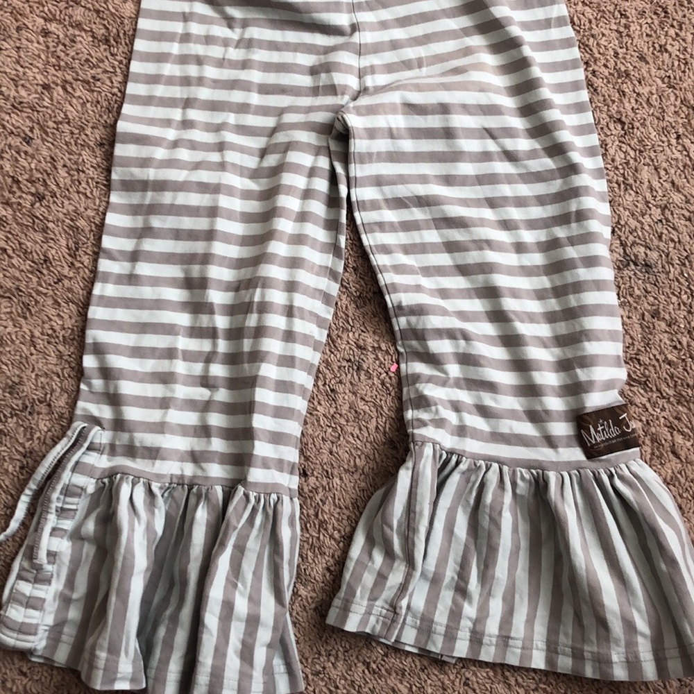 Matilda jane ruffle capris